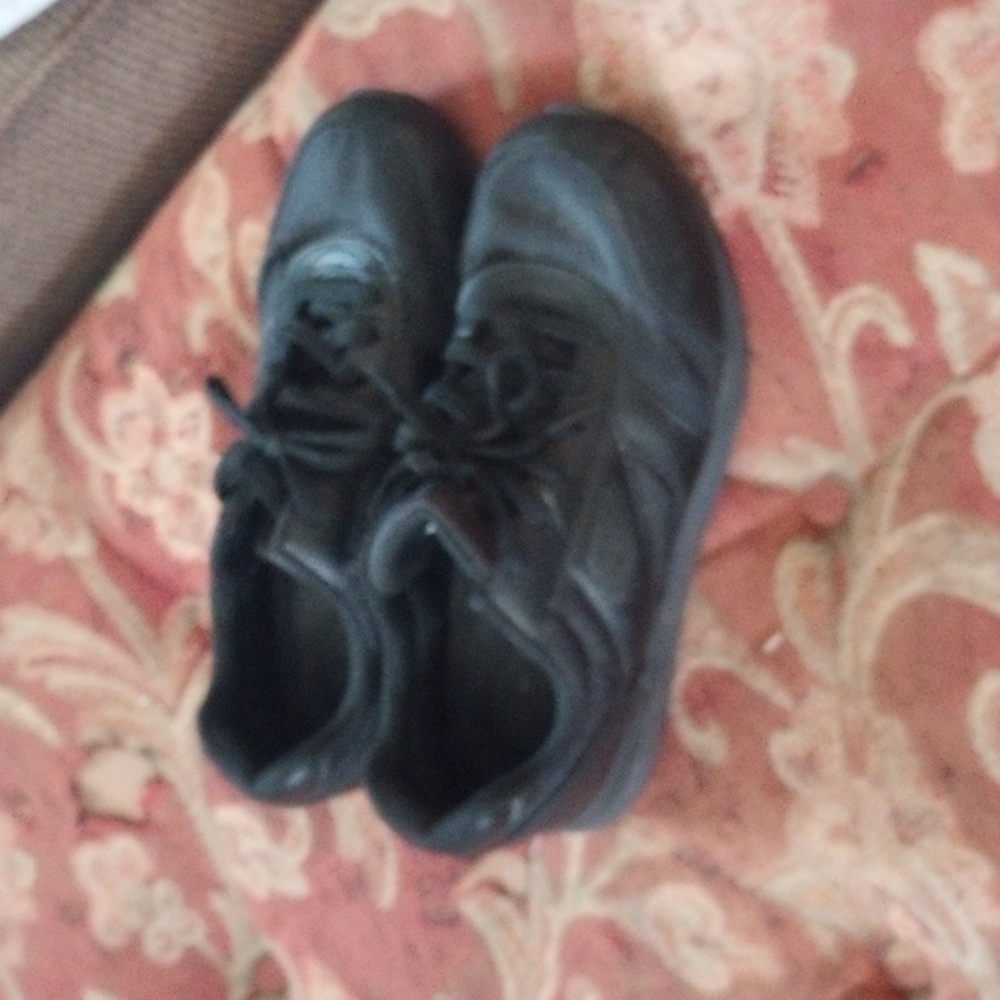 Tred Safe sneakers size 6
